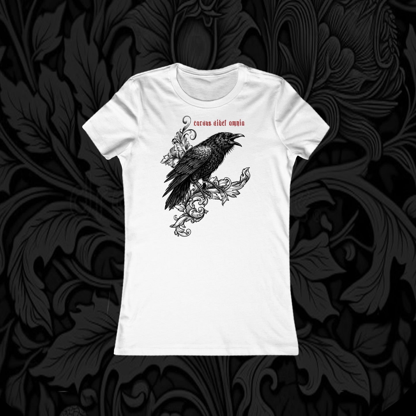 Corvus Videt Omnia Women's T-shirt