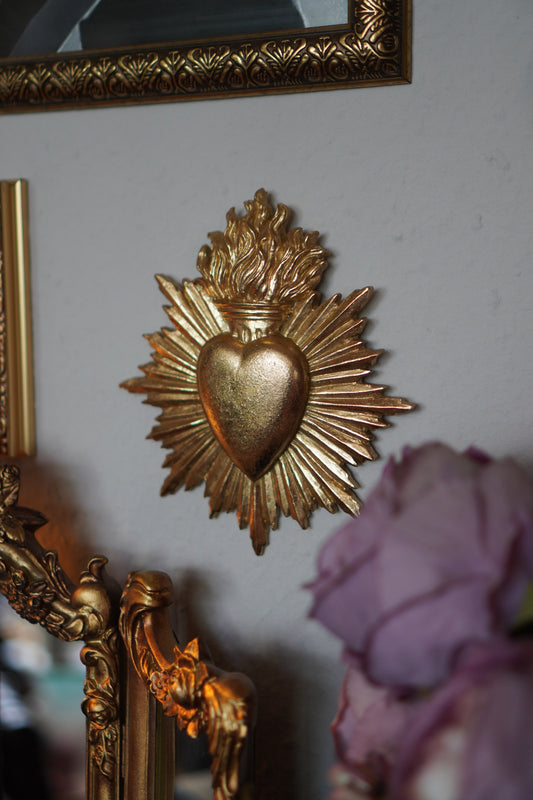 Sacred Heart Wandornament 15 x 17