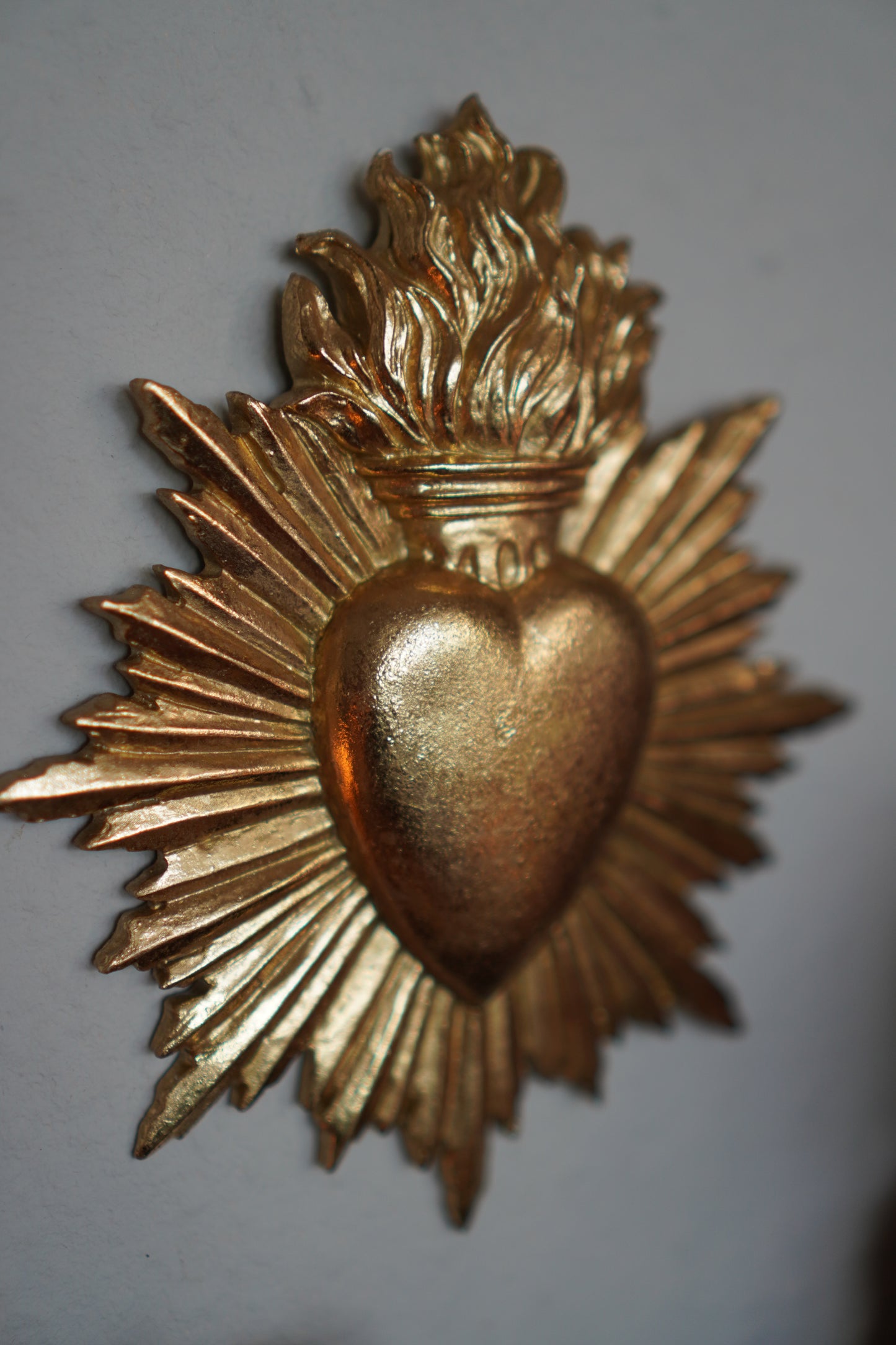 Sacred Heart Wandornament 15 x 17