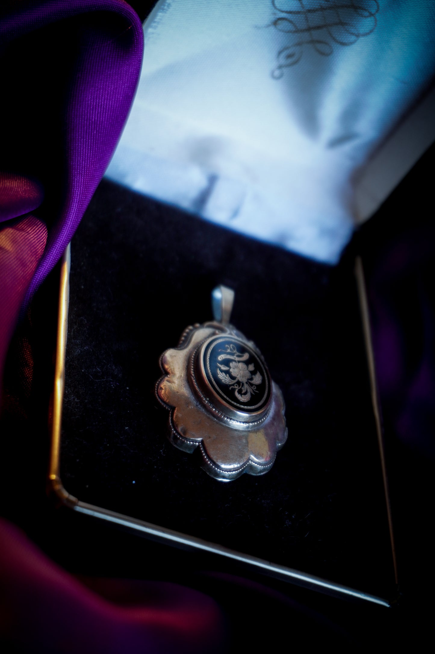 Mourning Kettenanhänger