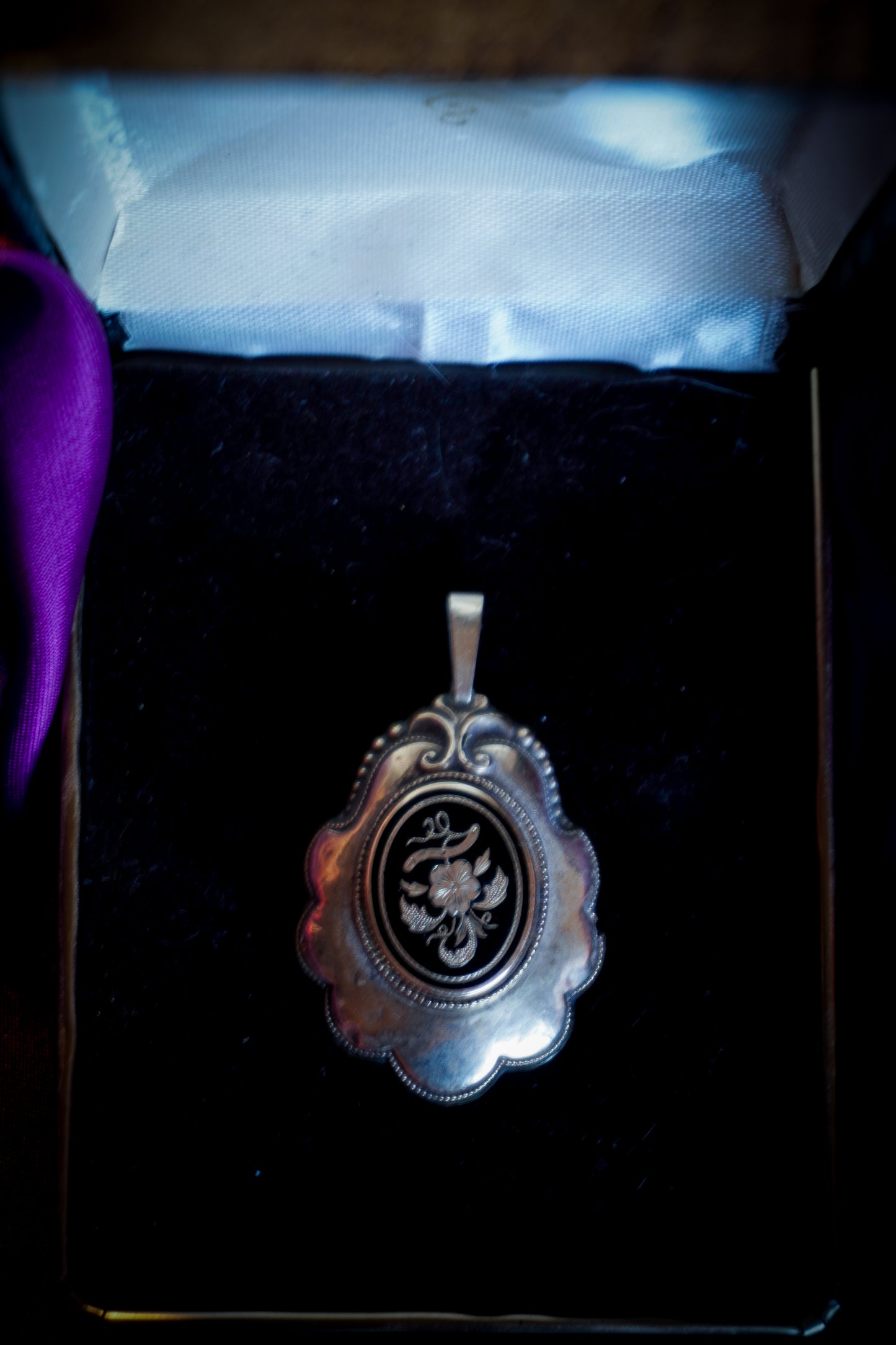 Mourning Kettenanhänger