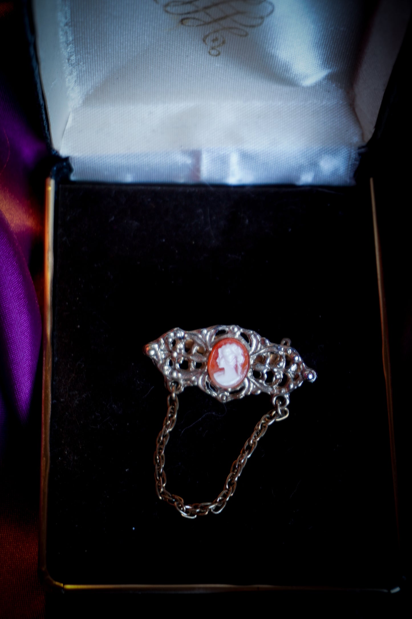 Kamee - Brosche lachsfarbend