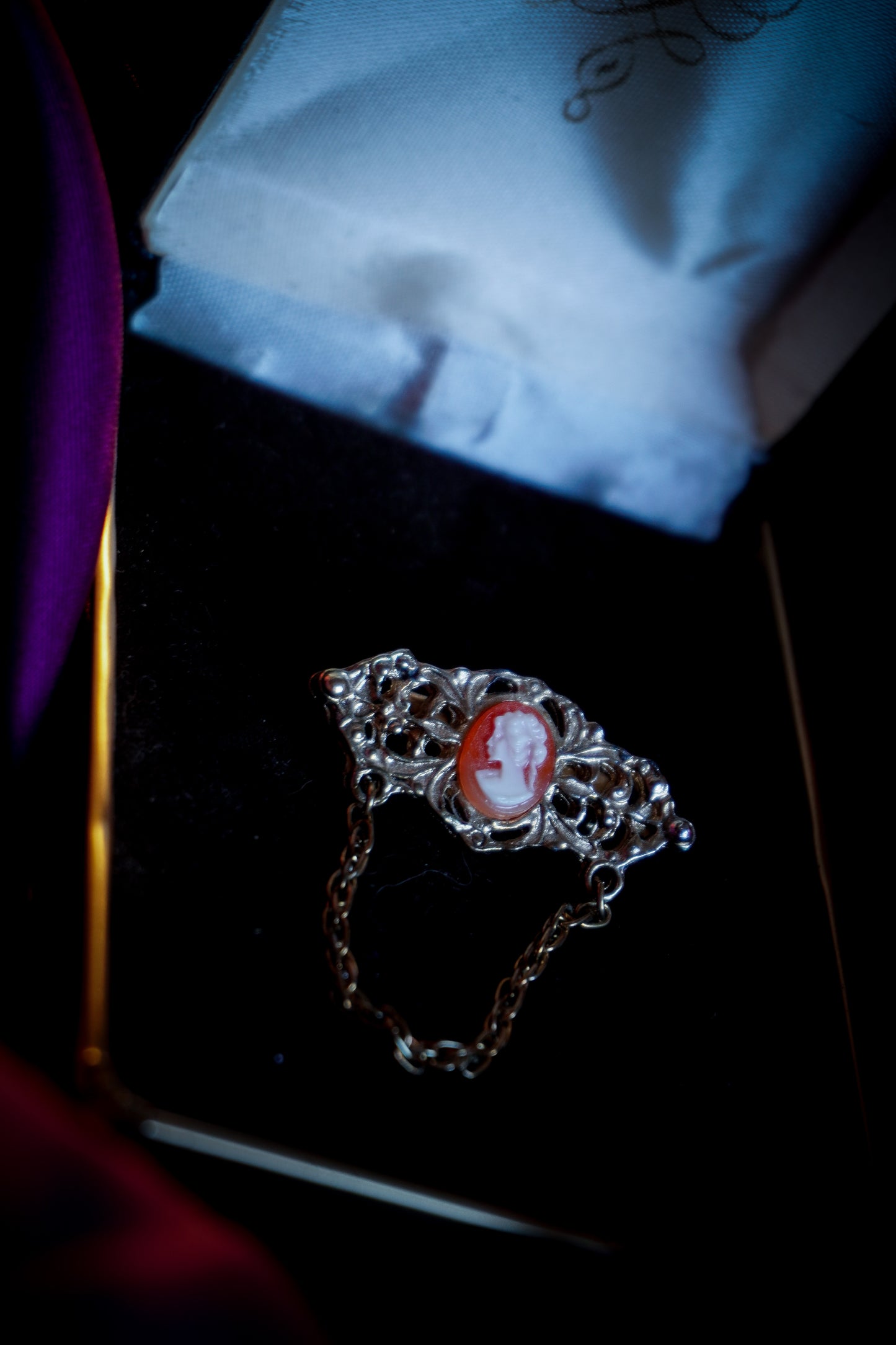 Kamee - Brosche lachsfarbend