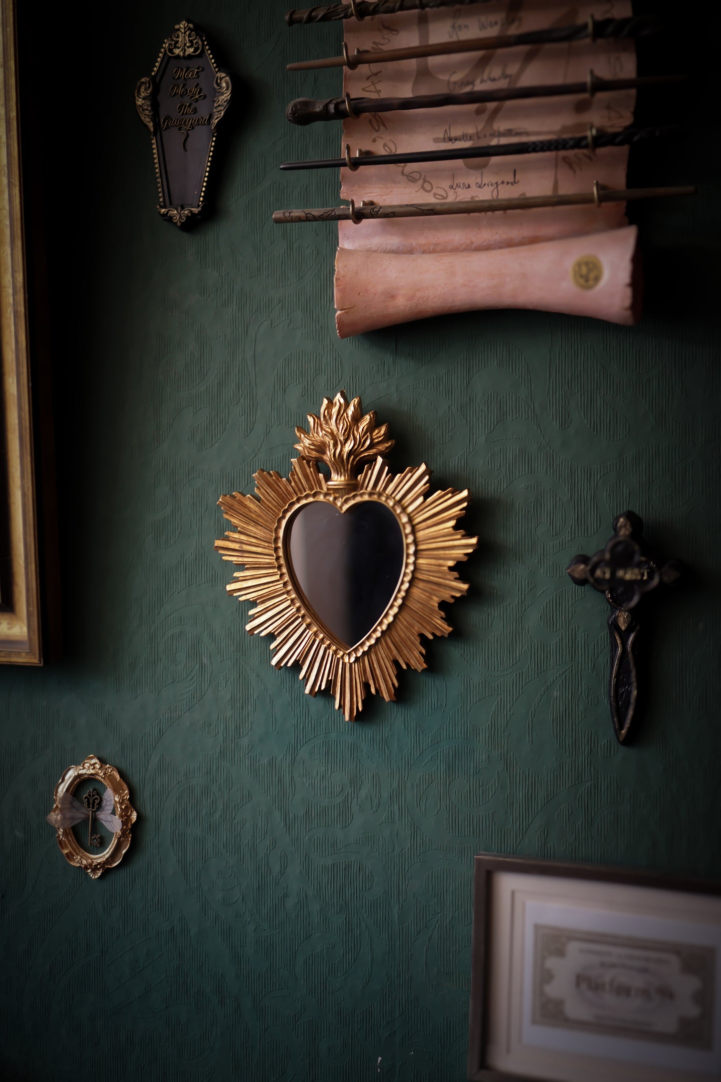 Goldener Spiegel „Sacred Heart“ 30x26cm