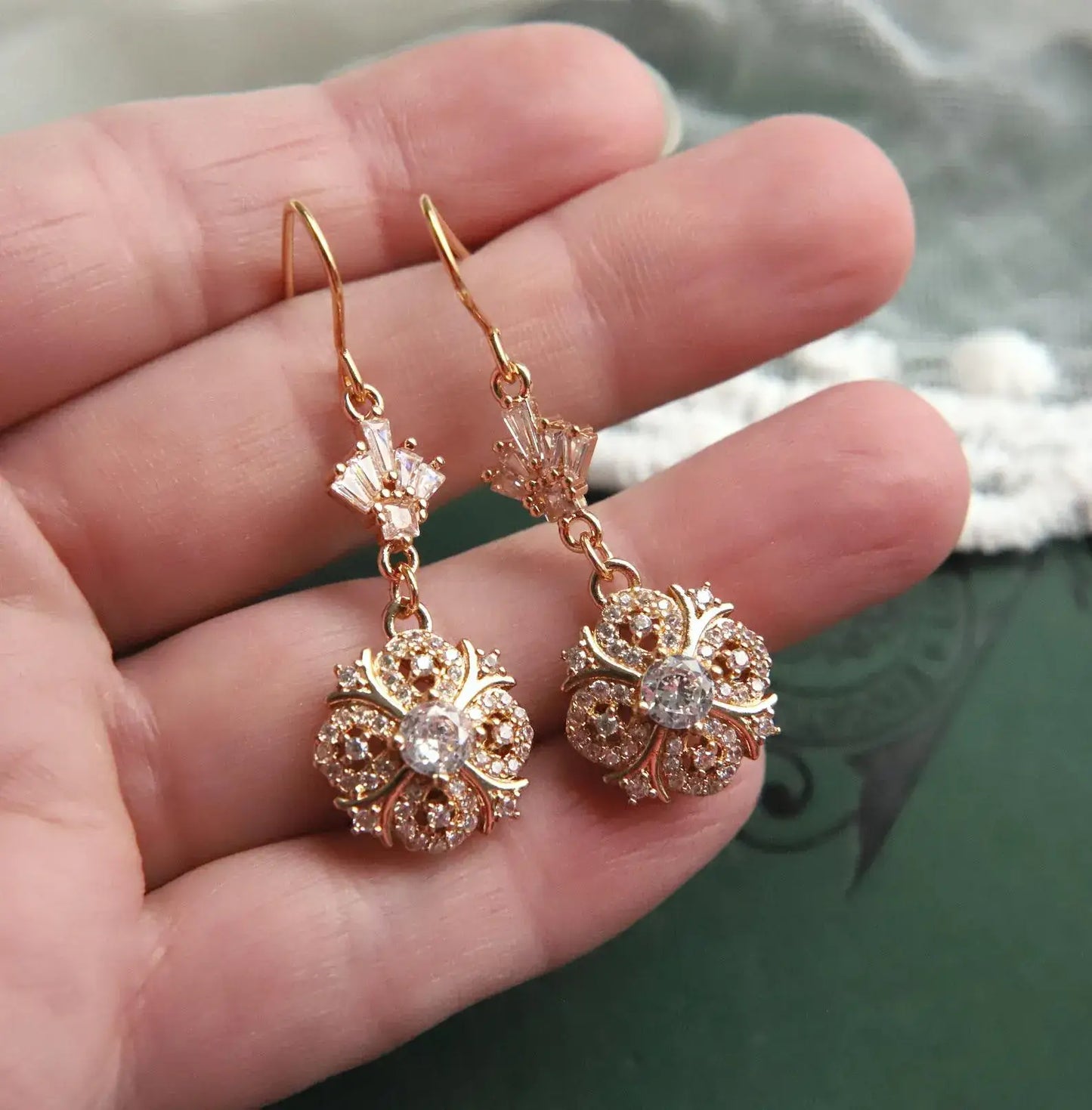 Viktorianische Goldohrringe: Jugendstil-Ohrringe